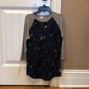 LuLa Roe xs Randy Shirt